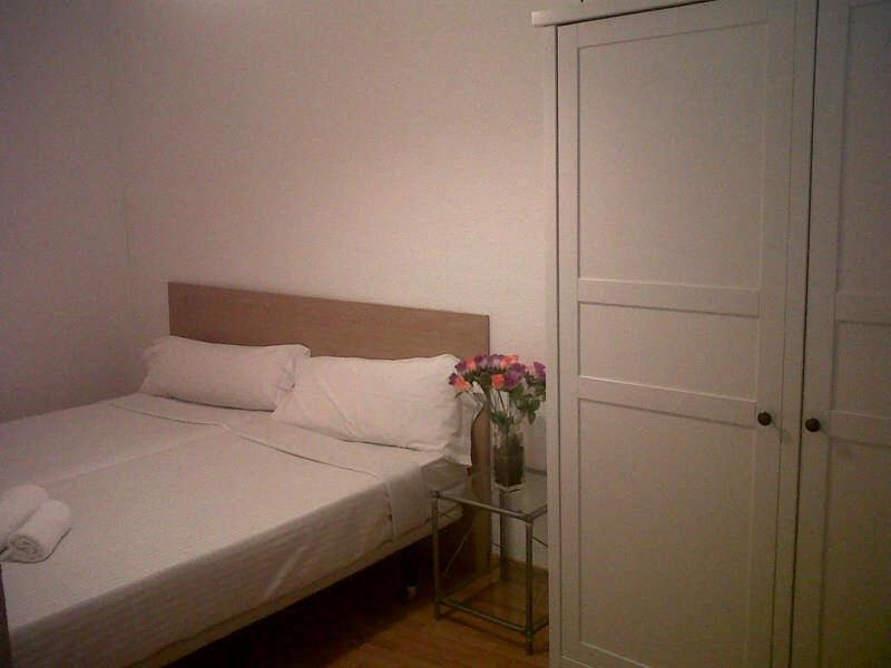 Km1 Amparo Apartments มาดริด ห้อง รูปภาพ
